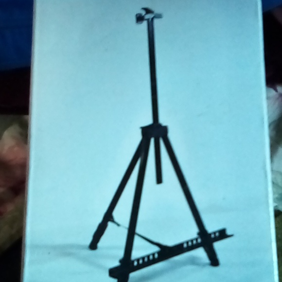 Artist Easel 32 inches ,studio ,field or table lightweight easel - Picture 7 of 7
